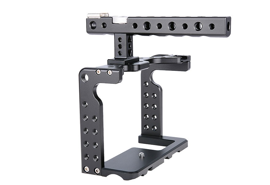 YELANGU C7-B Camera Cage with Top Handheld No Base Plate for GH5